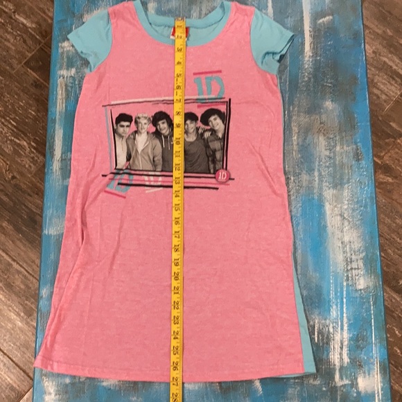 One Direction Gown - Picture 6 of 7